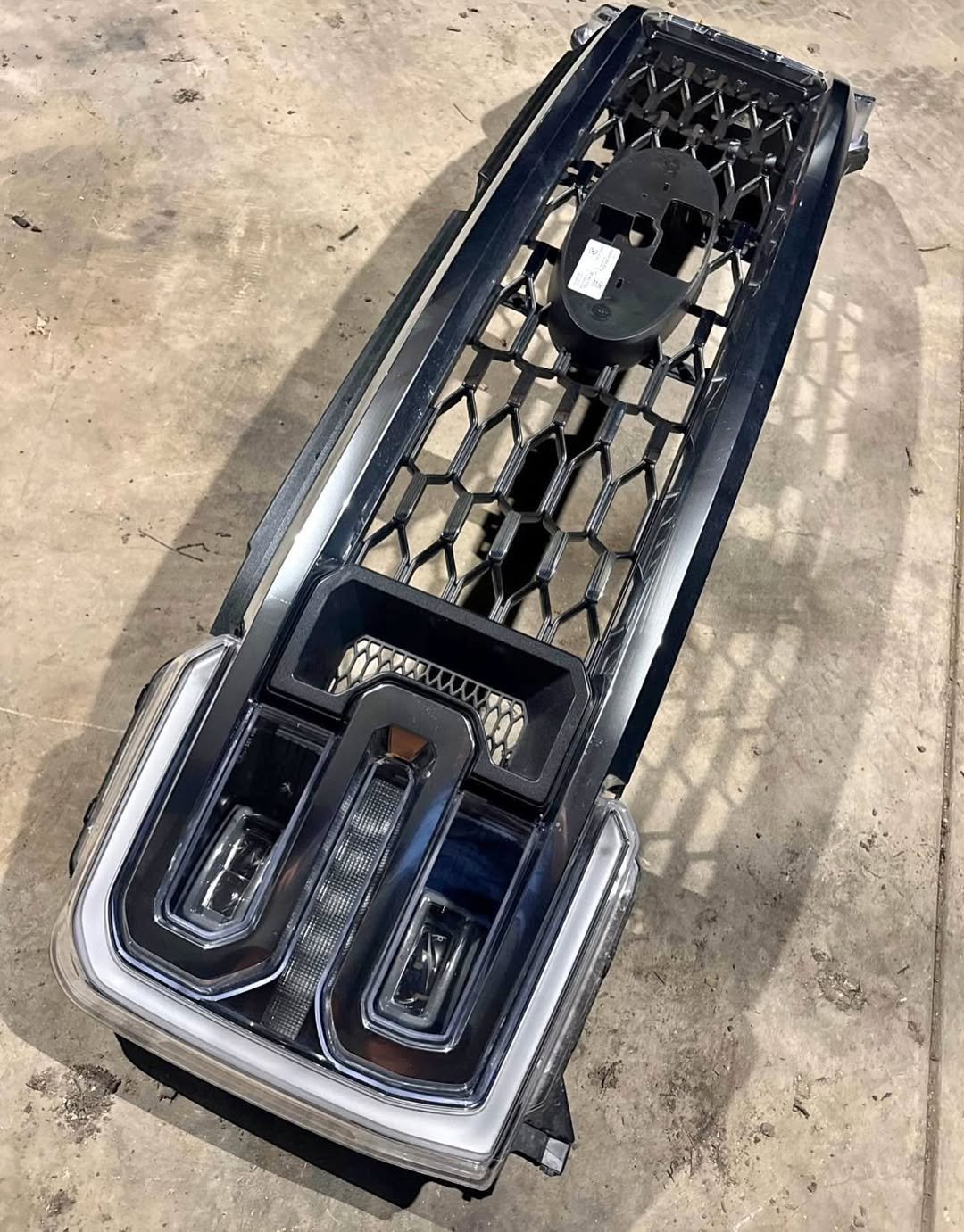 2023-2026 F250 F350 F450 F550 limited grille and headlights