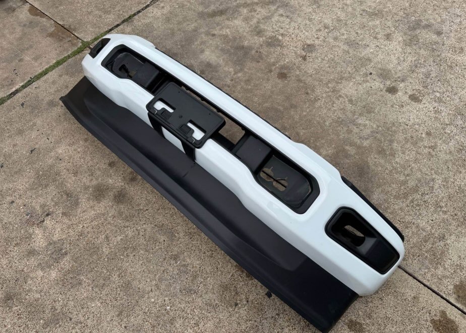 2023-2026 Ford F250 F350 F450 F550 Factory Front BumperOEM Oxford White